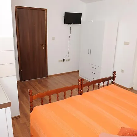 Neda Ploce (Dubrovnik-Neretva)