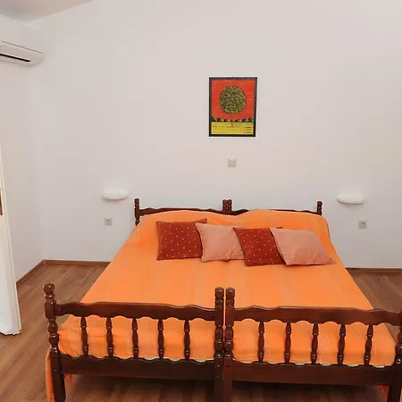 Apartamento Neda *